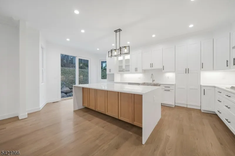 85 Pine Brook Rd Montville, NJ 07082