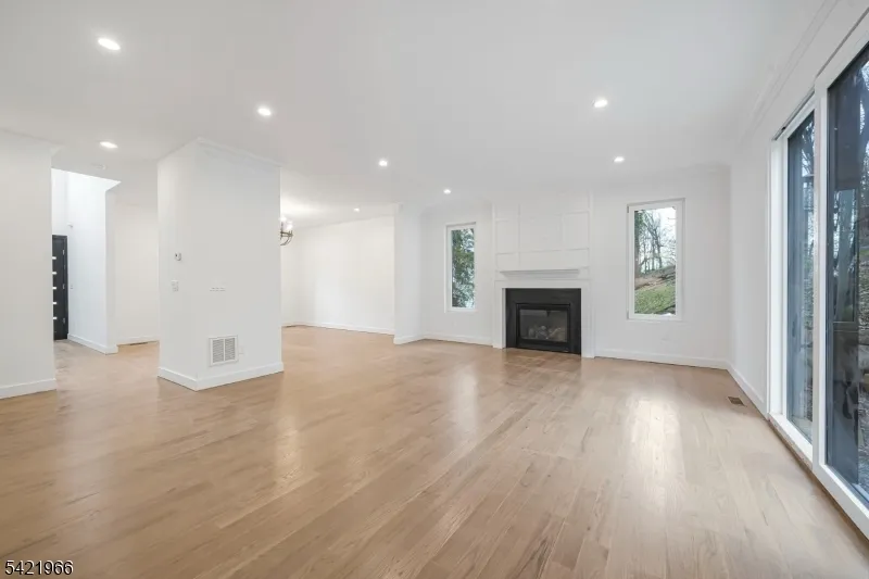 85 Pine Brook Rd Montville, NJ 07082