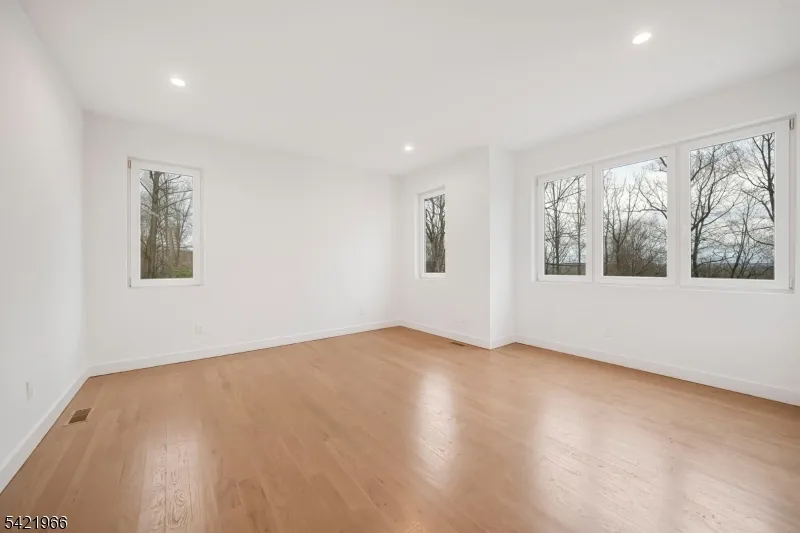 85 Pine Brook Rd Montville, NJ 07082