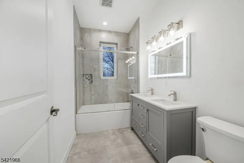 85 Pine Brook Rd Montville, NJ 07082