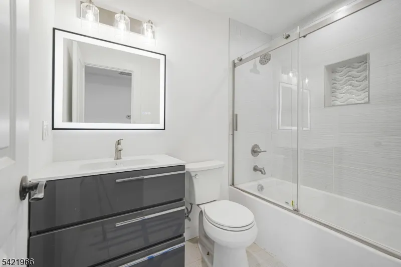 85 Pine Brook Rd Montville, NJ 07082