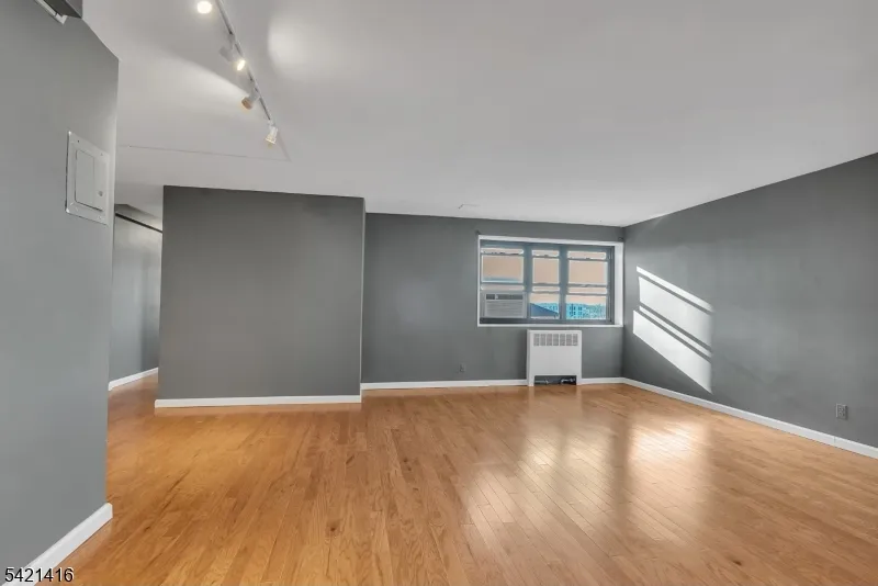 208 Anderson St Hackensack City, NJ 07601