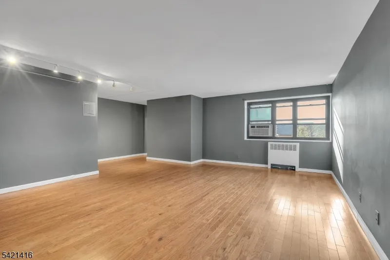208 Anderson St Hackensack City, NJ 07601