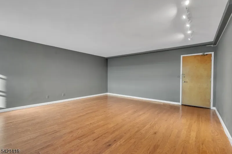 208 Anderson St Hackensack City, NJ 07601