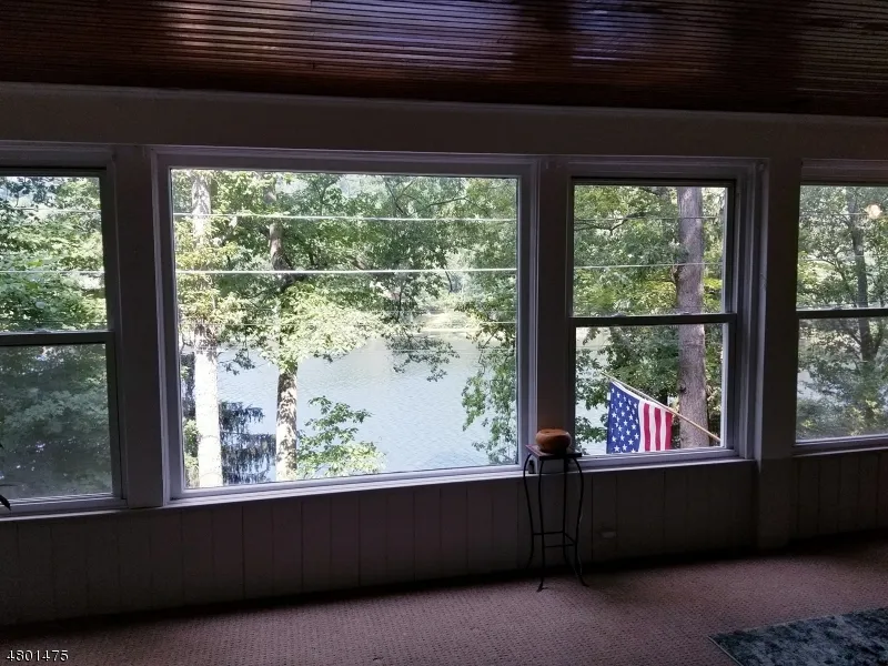 207 Larsens Dr Denville, NJ 07834