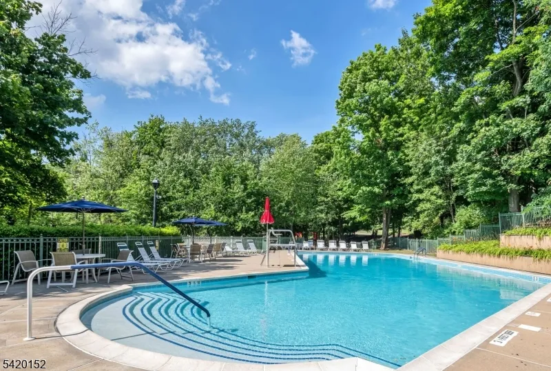 1317 Paddington Rd Mahwah, NJ 07430
