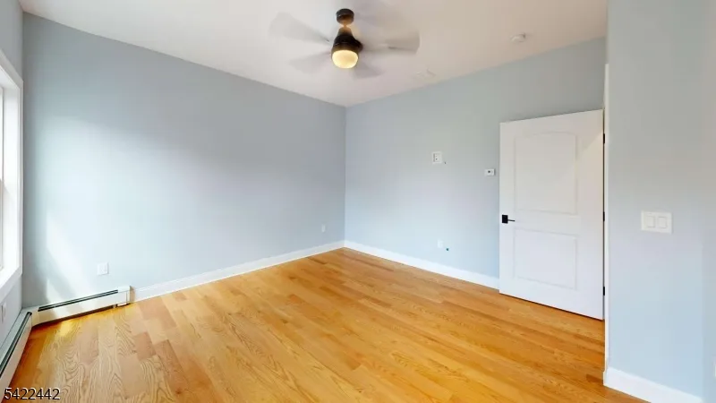 376 5Th Ave Paterson City, NJ 07514