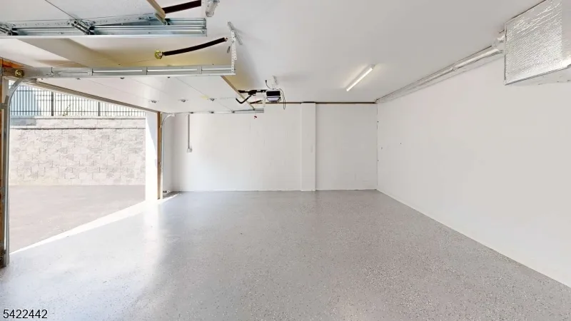 376 5Th Ave Paterson City, NJ 07514