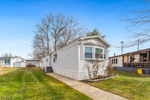 24 Whitman Road
