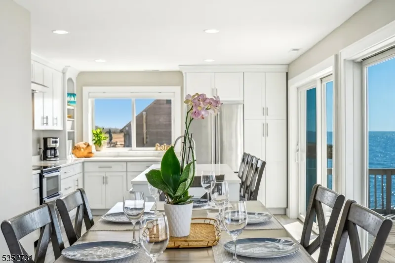 27 S Beach Ave Middle, NJ 08210