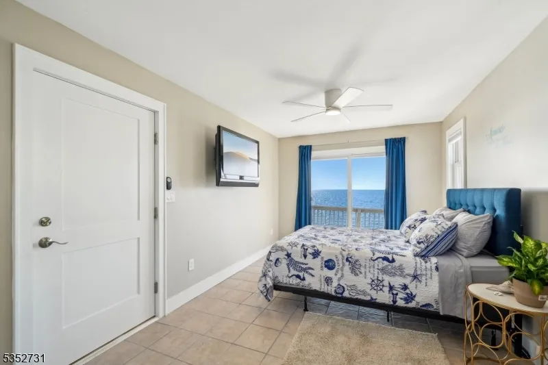 27 S Beach Ave Middle, NJ 08210