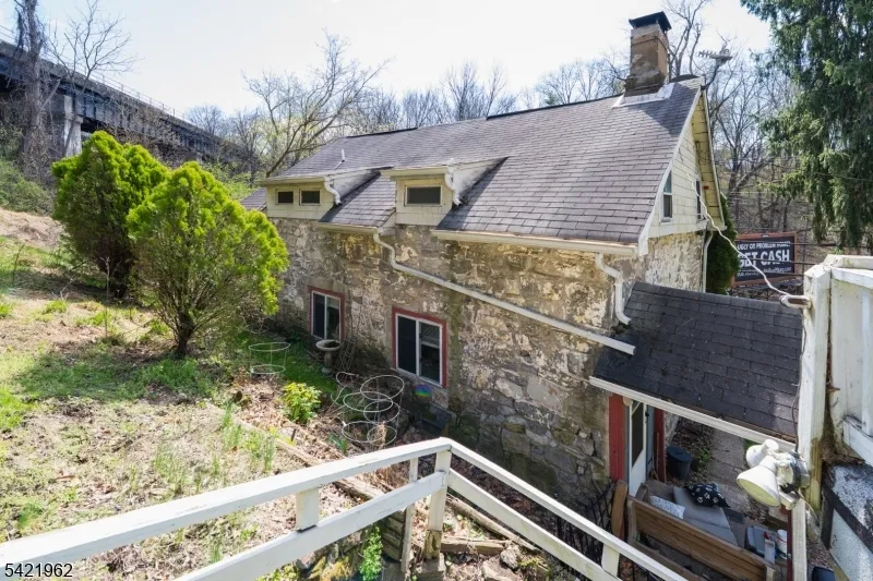 1053 S Main St Phillipsburg Town, NJ 08865