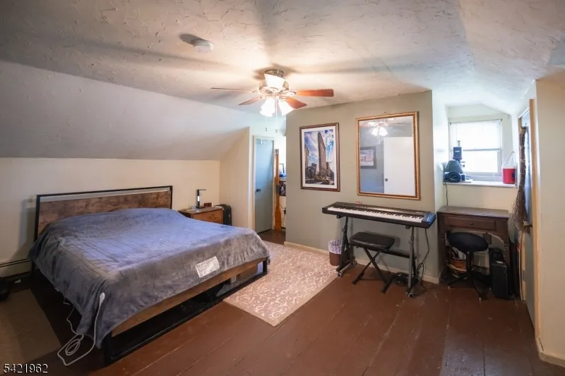 1053 S Main St Phillipsburg Town, NJ 08865