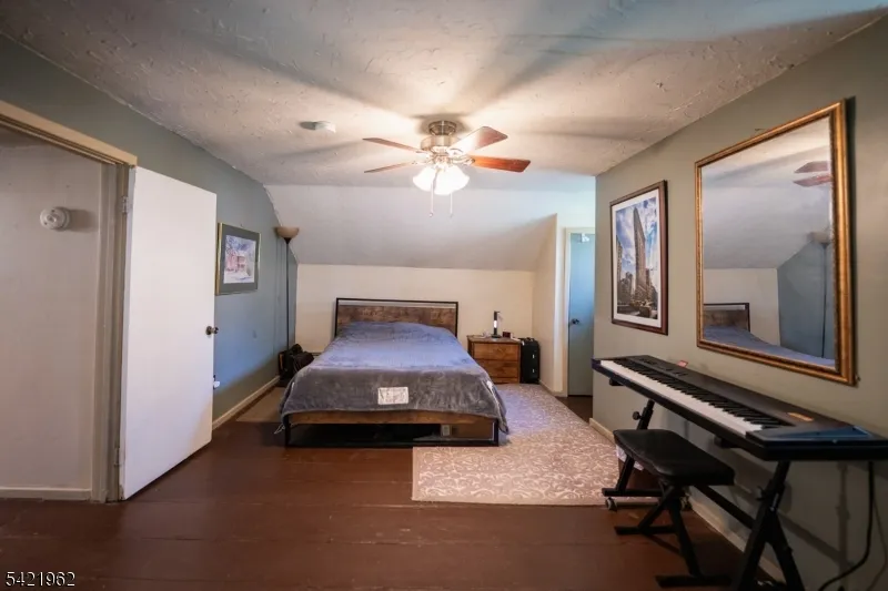 1053 S Main St Phillipsburg Town, NJ 08865