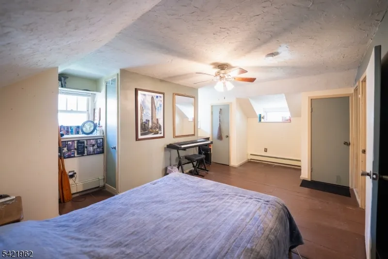 1053 S Main St Phillipsburg Town, NJ 08865