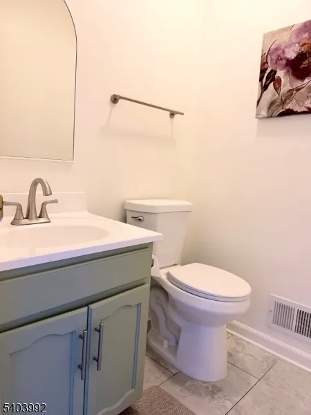86 Wilton Ave Middlesex, NJ 08846