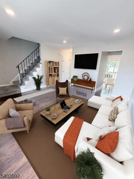 86 Wilton Ave Middlesex, NJ 08846