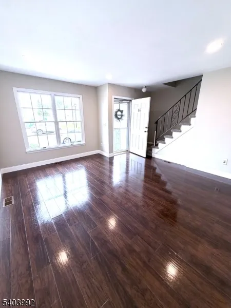 86 Wilton Ave Middlesex, NJ 08846