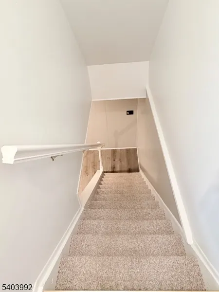 86 Wilton Ave Middlesex, NJ 08846