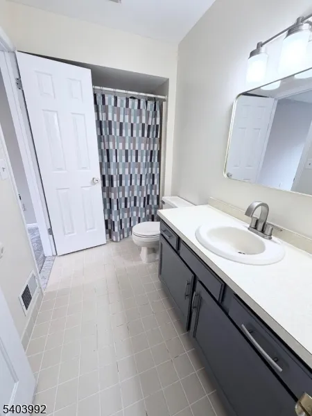 86 Wilton Ave Middlesex, NJ 08846