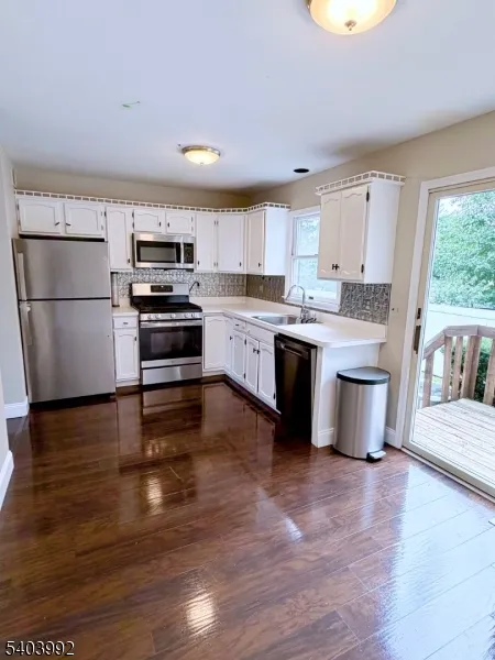 86 Wilton Ave Middlesex, NJ 08846