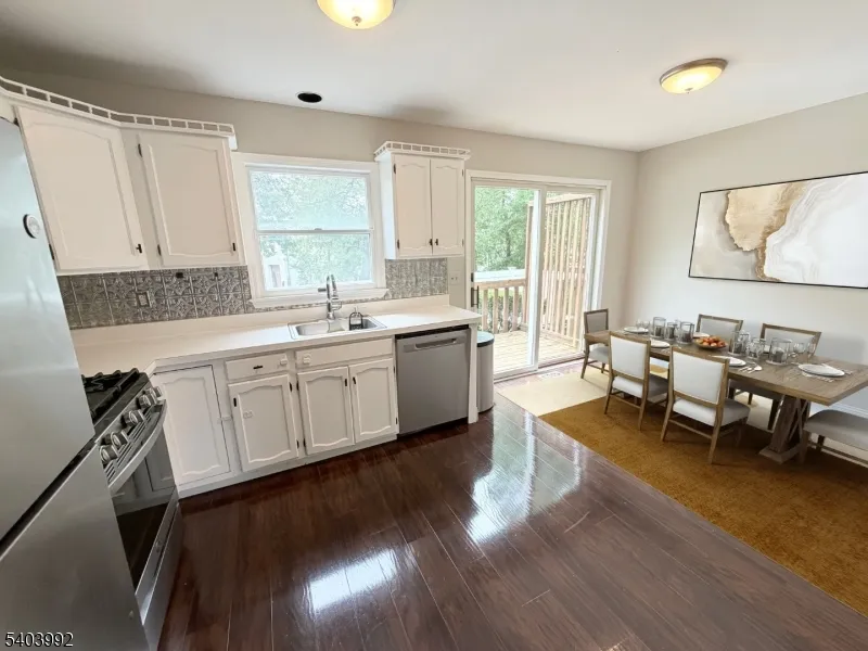 86 Wilton Ave Middlesex, NJ 08846