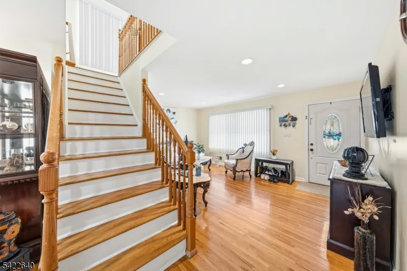 13 W   5Th Ave Linden City, NJ 07036