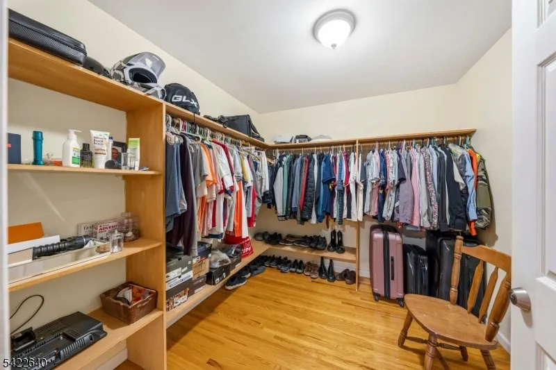 13 W   5Th Ave Linden City, NJ 07036