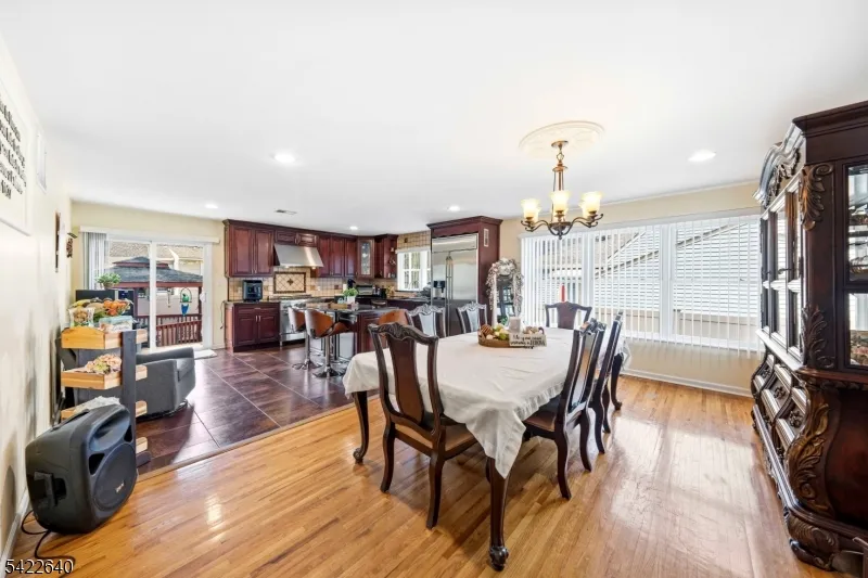 13 W   5Th Ave Linden City, NJ 07036