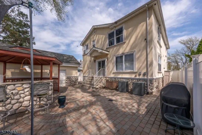 13 W   5Th Ave Linden City, NJ 07036