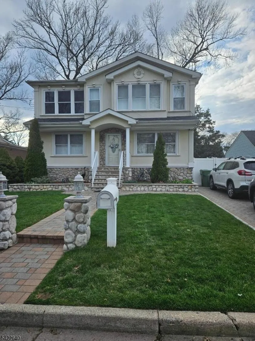 13 W   5Th Ave Linden City, NJ 07036