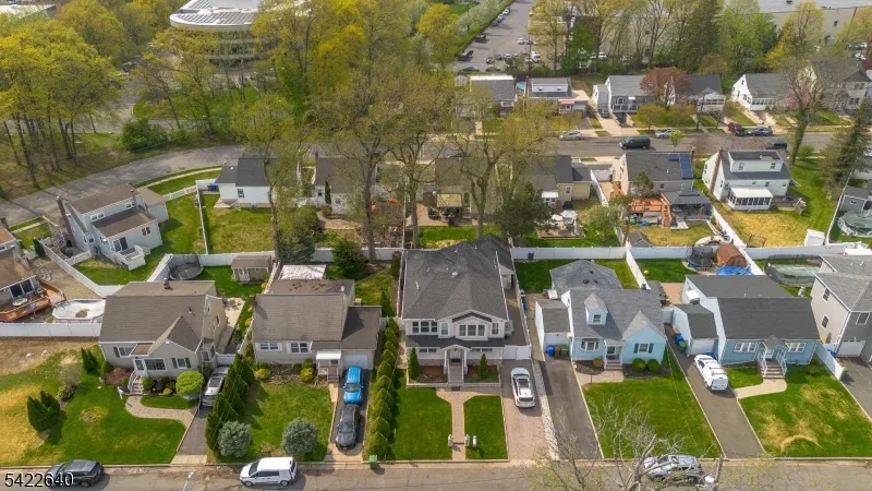 13 W   5Th Ave Linden City, NJ 07036
