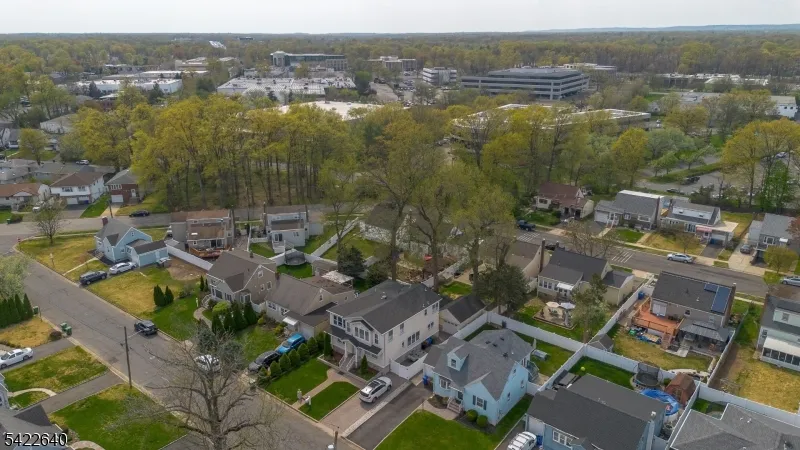 13 W   5Th Ave Linden City, NJ 07036