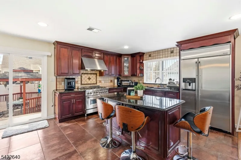 13 W   5Th Ave Linden City, NJ 07036