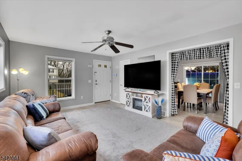 111 N Laurel St Buena, NJ 08326