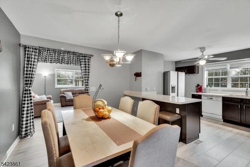 111 N Laurel St Buena, NJ 08326