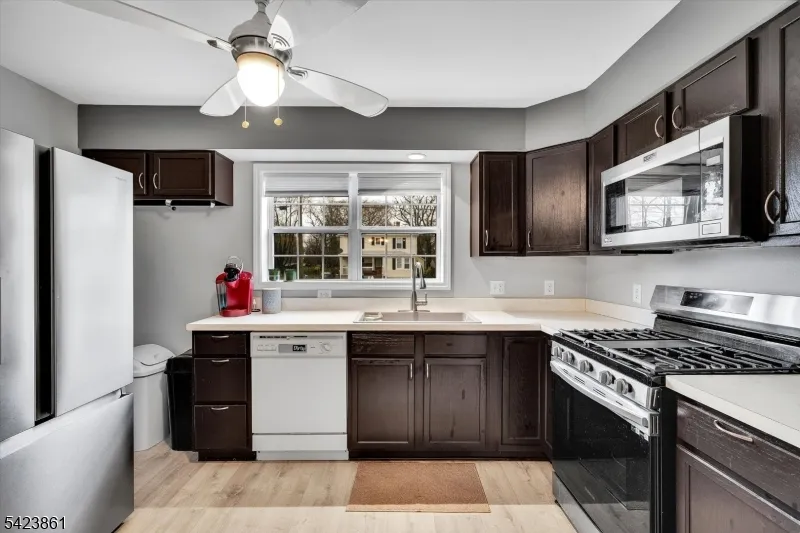 111 N Laurel St Buena, NJ 08326