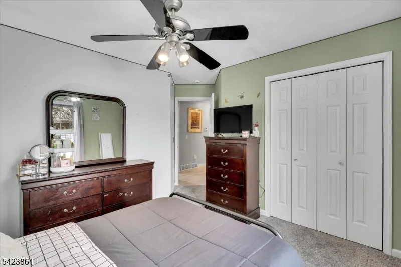 111 N Laurel St Buena, NJ 08326