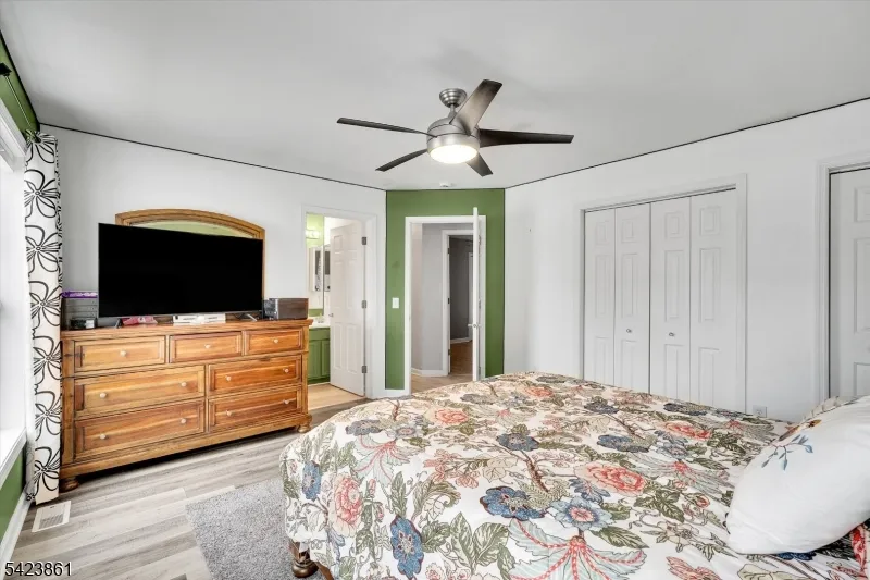 111 N Laurel St Buena, NJ 08326