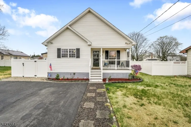 111 N Laurel St Buena, NJ 08326