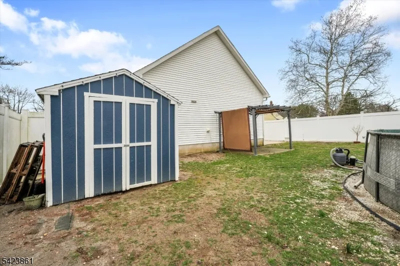 111 N Laurel St Buena, NJ 08326