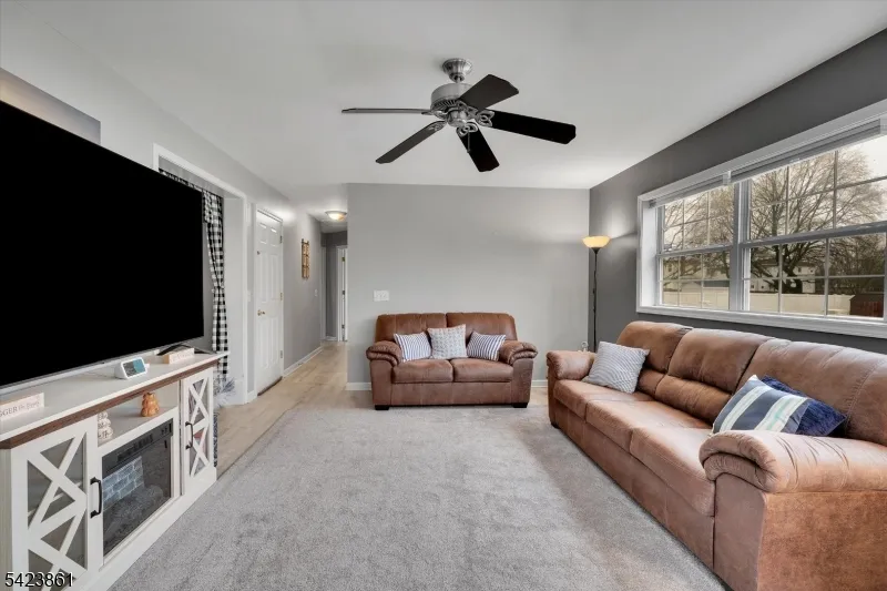 111 N Laurel St Buena, NJ 08326