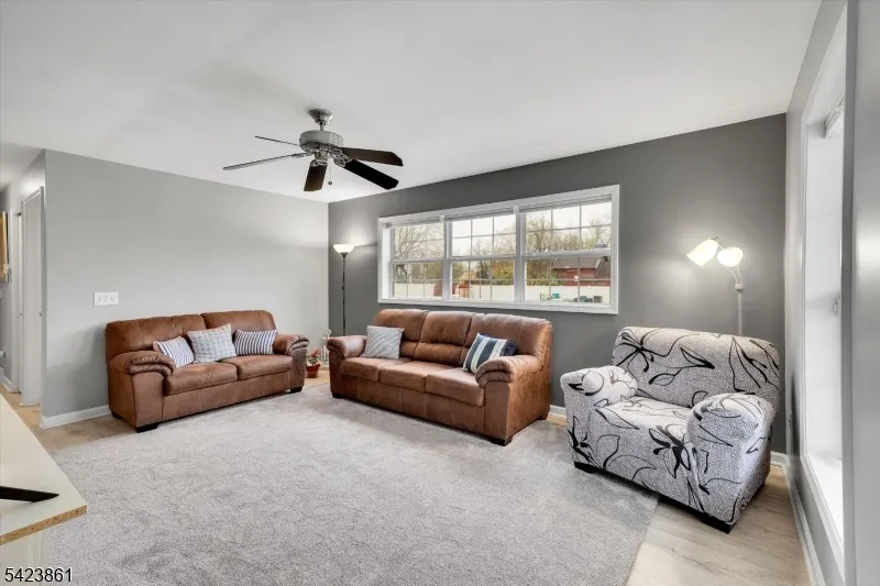 111 N Laurel St Buena, NJ 08326