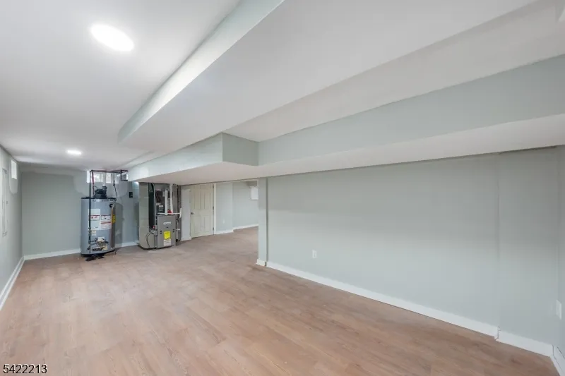 77 Greenbrook Rd Middlesex, NJ 08846