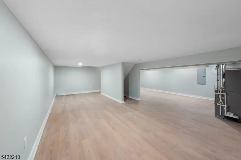 77 Greenbrook Rd Middlesex, NJ 08846
