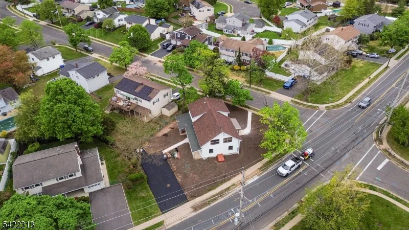 77 Greenbrook Rd Middlesex, NJ 08846