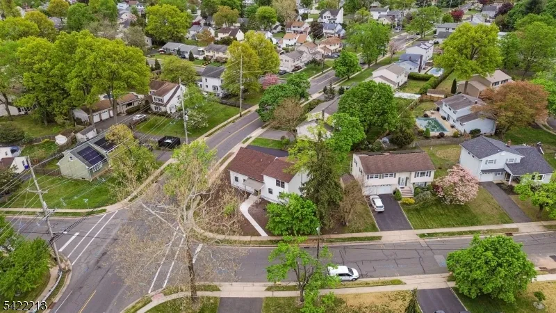 77 Greenbrook Rd Middlesex, NJ 08846