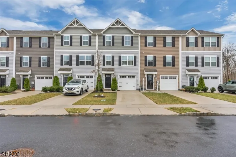79 Burr St Monroe, NJ 08094