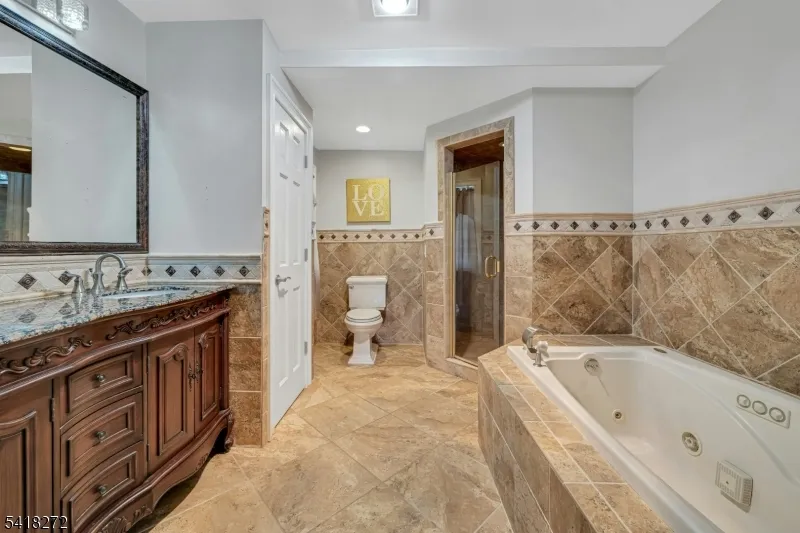 21 Hewlett Rd Montville, NJ 07082