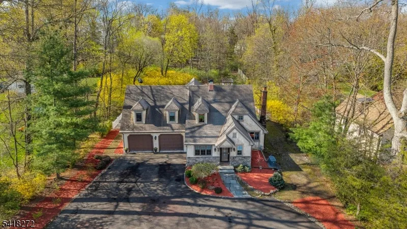 21 Hewlett Rd Montville, NJ 07082